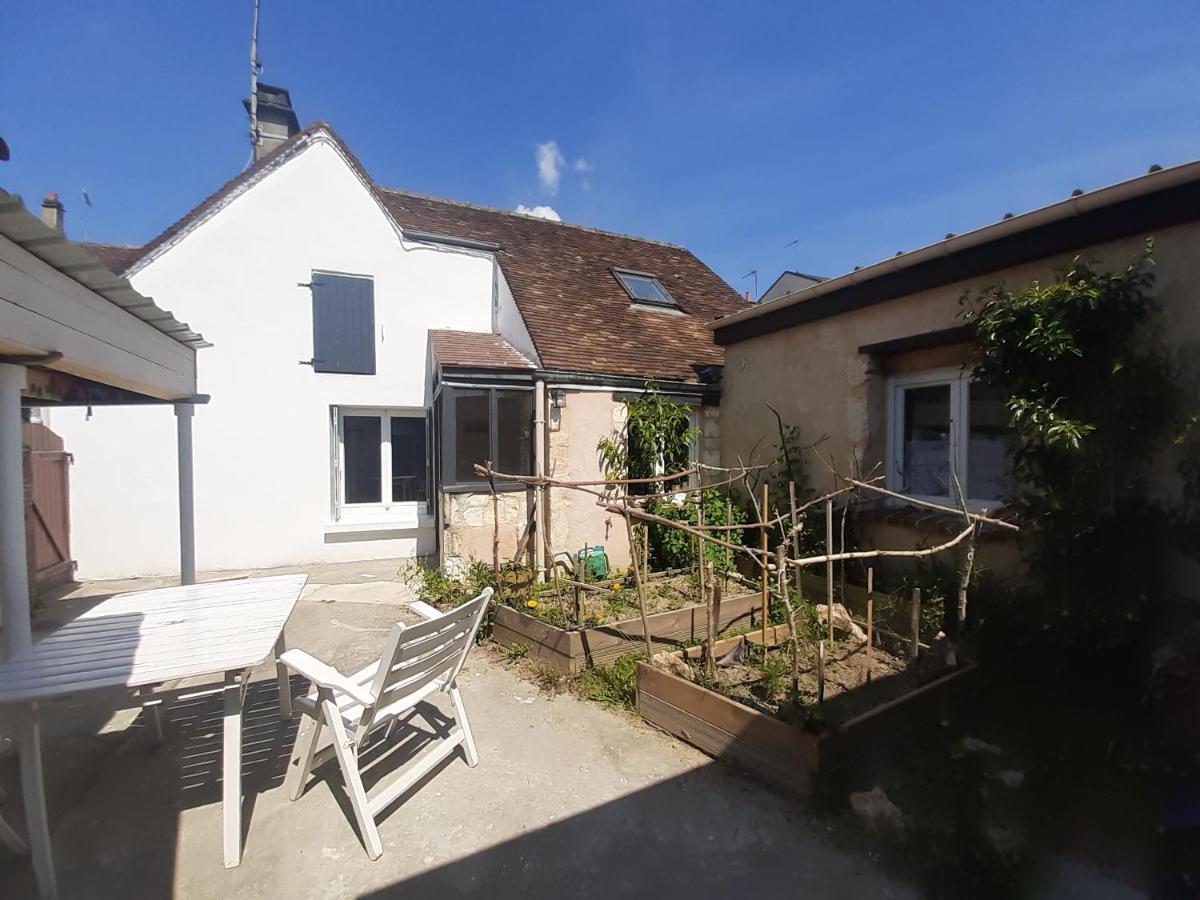 Le Gite Des Pierres Nogent-le-Rotrou Exterior photo